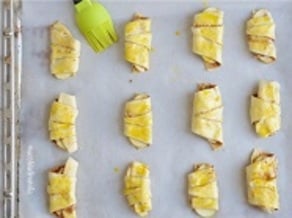 Apple Cinnamon<br>Croissants