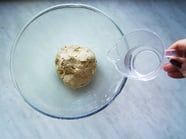 Short pastry cake