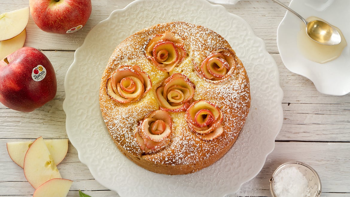 Torta di mele Gala<br>con roselline