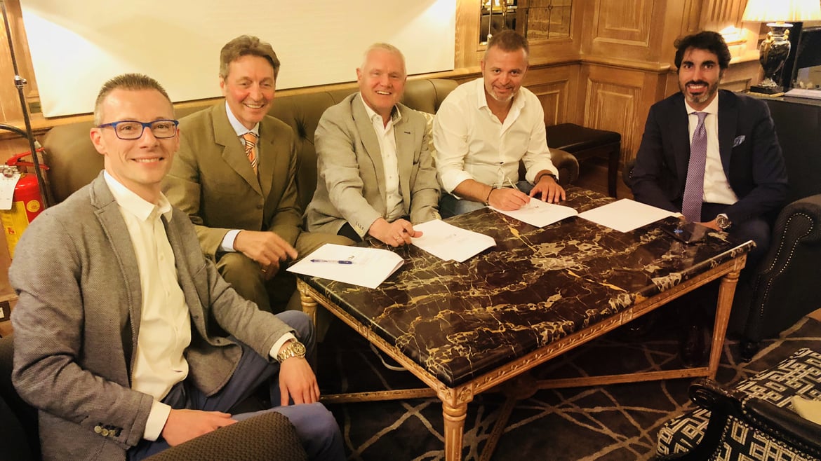 Joint Venture agreement to market European apples in Asia