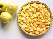 Masa quebrada rellena de manzanas Golden Delicious