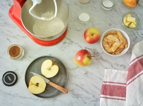 Pinova apple turnovers