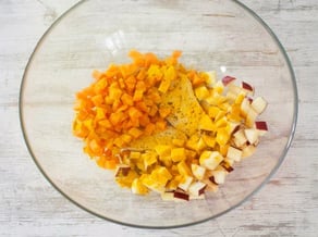 Gazpacho di carote e<br>mele Red Delicious<br>con latte di cocco e curcuma