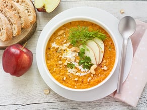Gazpacho di carote e<br>mele Red Delicious<br>con latte di cocco e curcuma