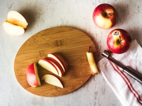 Pinova apple and rocket salad