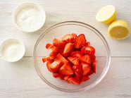Erdbeer-Poke-Cake