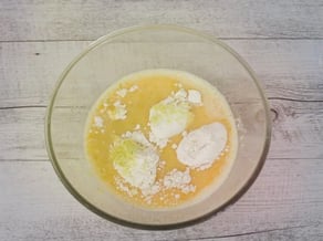 Clafoutis mit Marillen und Himbeeren