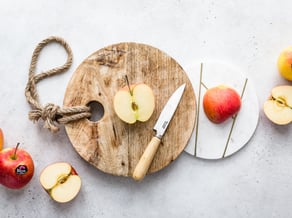 Spelt salad with shrimps<br>and Pinova apples