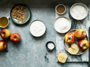 Muffins speziati<br>con mele Braeburn e noci
