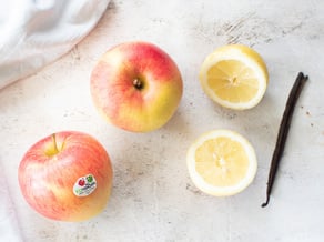 Ricotta-Joghurt-Creme<br>mit zweierlei vom Pinova Apfel