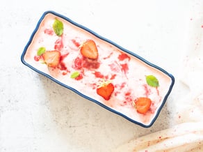Erdbeer-Joghurt-Eis<br>ohne Eismaschine