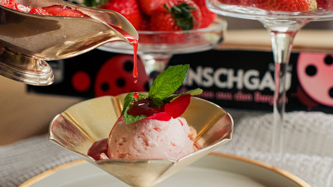 Gelato e salsa di fragole<br>della Val Martello