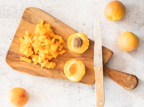 Crostini with apricot chutney and melty cheese