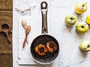 Vanilla rice pudding with caramelized apples and crumble