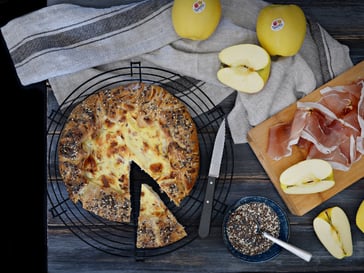 Gallette salata con mele Golden Delicious e speck