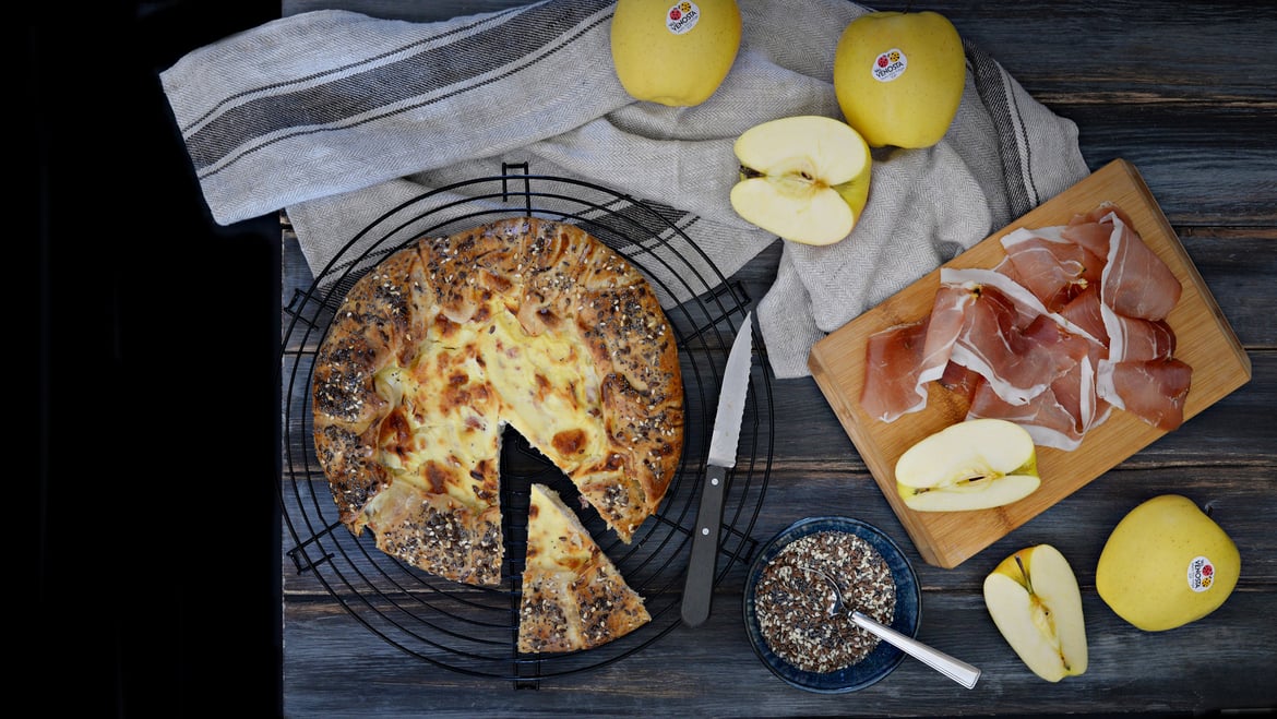 Galletas saladas con manzanas<br>Golden Delicious y speck