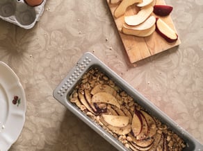 Torta di mele Red Delicious<br>e nocciole