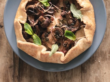 Galletta con mele Braeburn,<br>funghi ed erbe