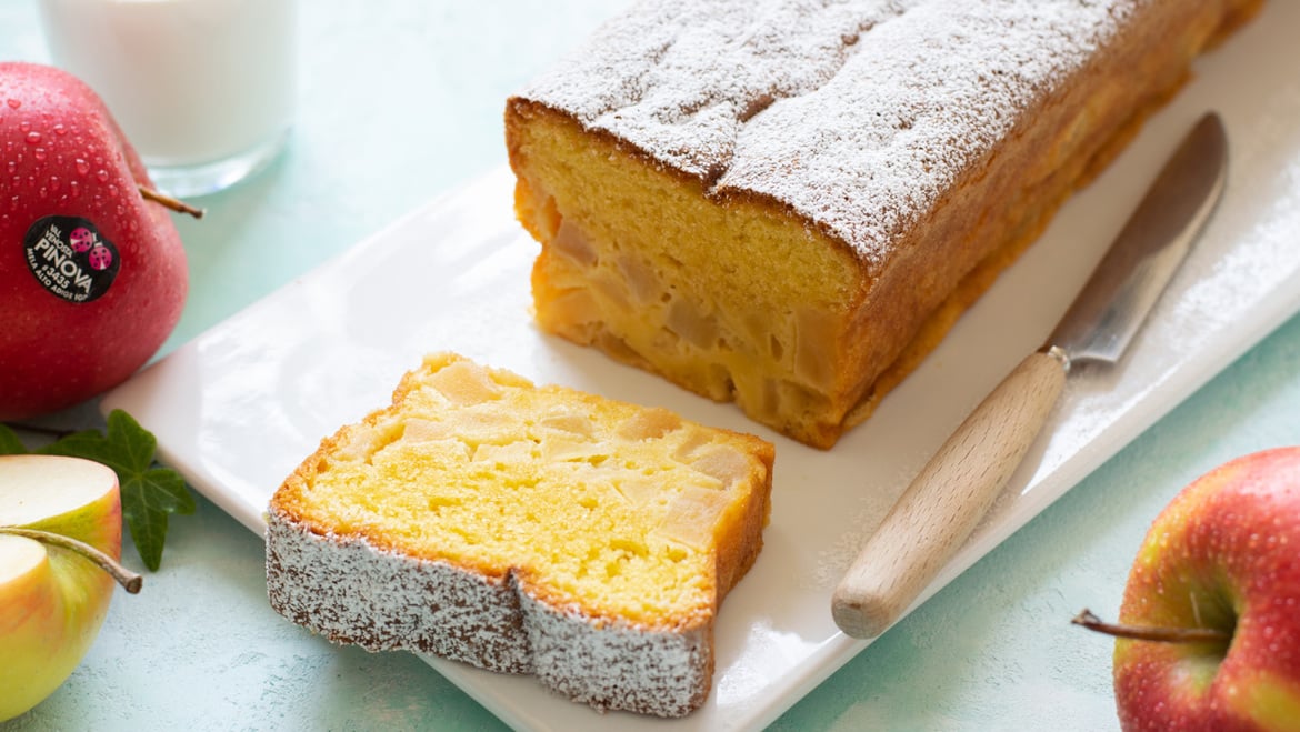 Plumcake alle mele Pinova