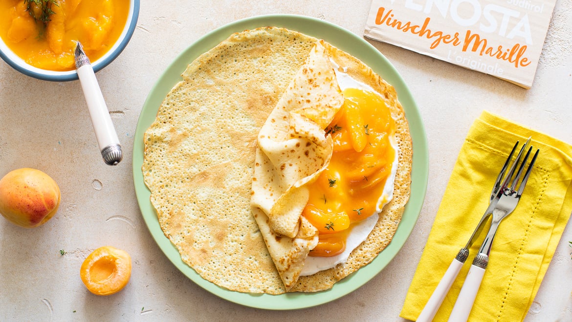 Crêpes mit Ricotta-Creme und Vinschger Marille