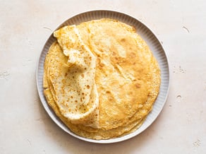 Crêpes mit Ricotta-Creme und Vinschger Marille