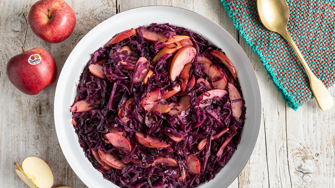 Blaukraut mit Royal Gala-Äpfeln