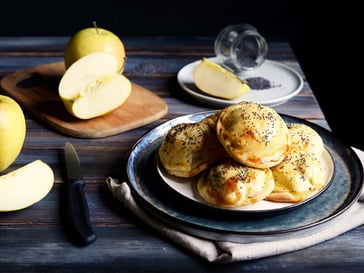 Fagottini salati alle mele Golden Delicious