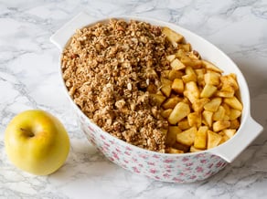Veganer Golden Delicious-Crumble
