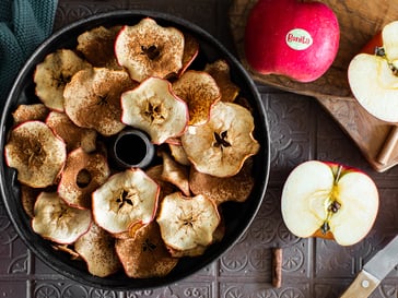 Bonita apple chips with cinnamon