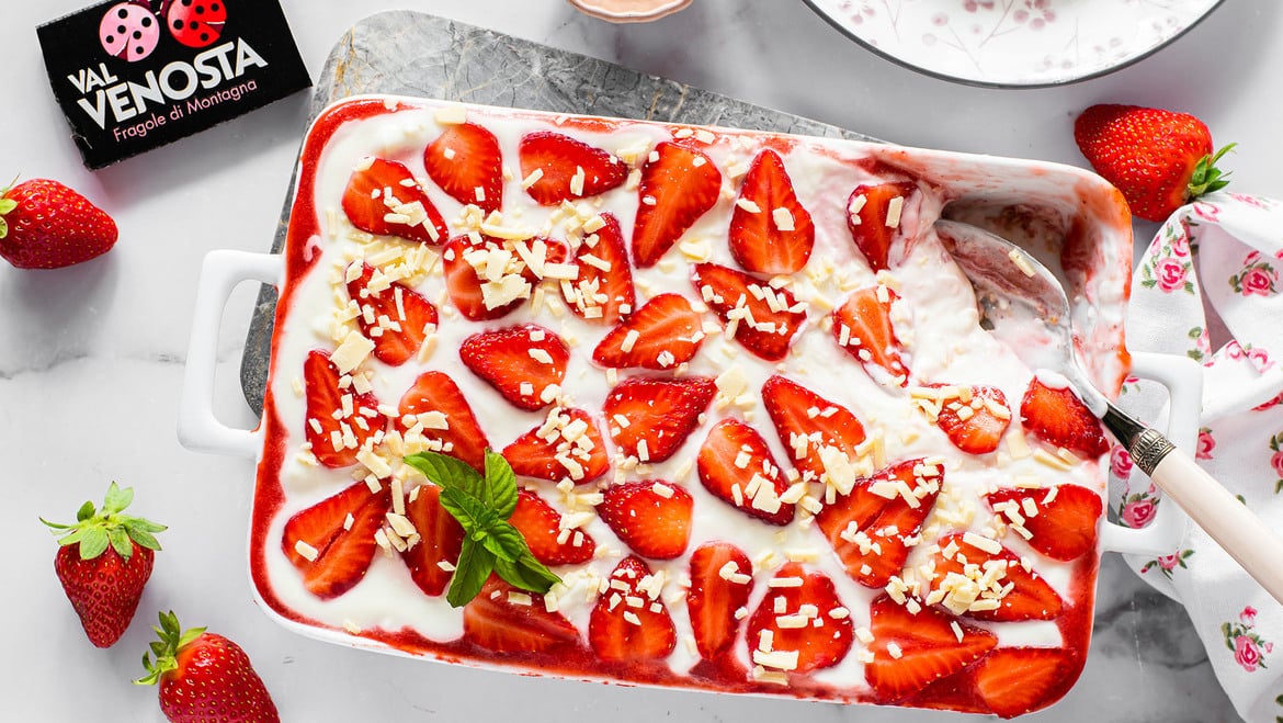 Tiramisu mit Vinschger Erdbeeren und weißer Schokolade