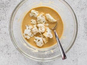 Cavolfiore in pastella con salsa alla panna acida
