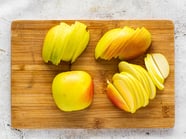 Sushi with Golden Delicious apples and strawberries from Val Venosta