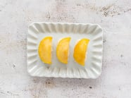 Sushi con mele Golden Delicious e fragole Val Venosta