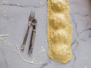 Ravioli di patate ripieni di mele Golden Delicious e formaggio