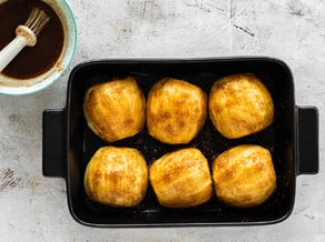 Mele Hasselback con crumble di noci