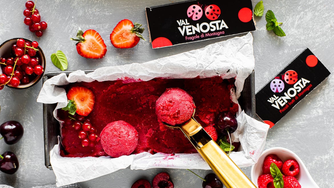 Sorbet mit roten Früchten aus dem Vinschgau