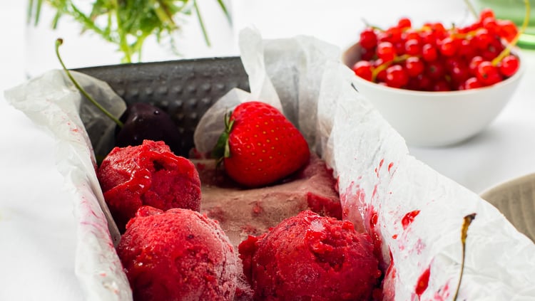 Dessert: Berry refreshment