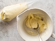 Kopie von Sponge roll filled with spiced Red Delicious apples