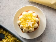 Apfeltörtchen mit Golden Delicious aus dem Vinschgau, Mascarponecreme und weißer Schokolade