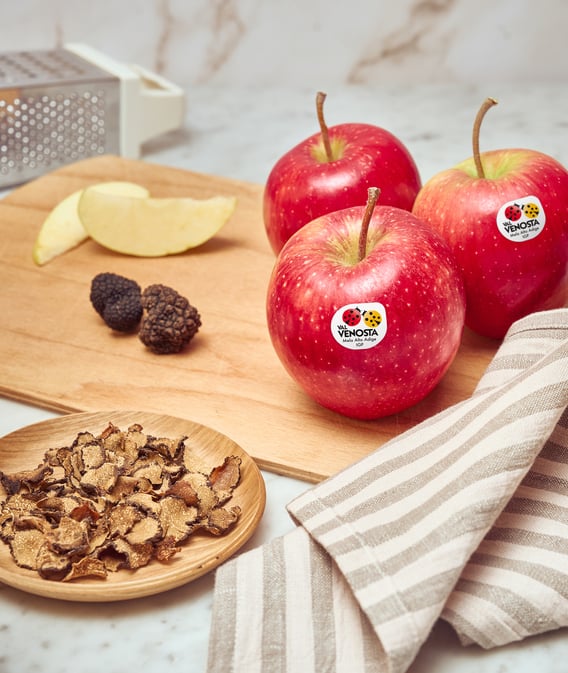 Pinova Apfel und Schwarzer Trüffel aus Alba