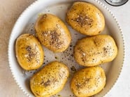 Kopie von Kopie von Sponge roll filled with spiced Red Delicious apples