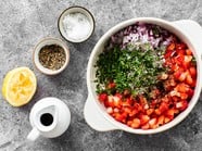 Lachs aus dem Ofen mit Erdbeer-Dill-Sauce
