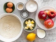 Buchteln ripieni di mele Fuji Val Venosta con salsa alla vaniglia